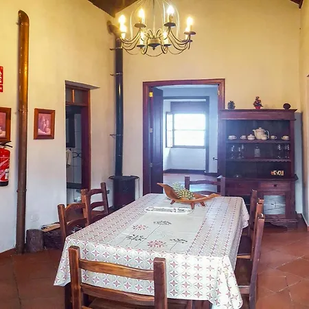 Holiday Erese Alto